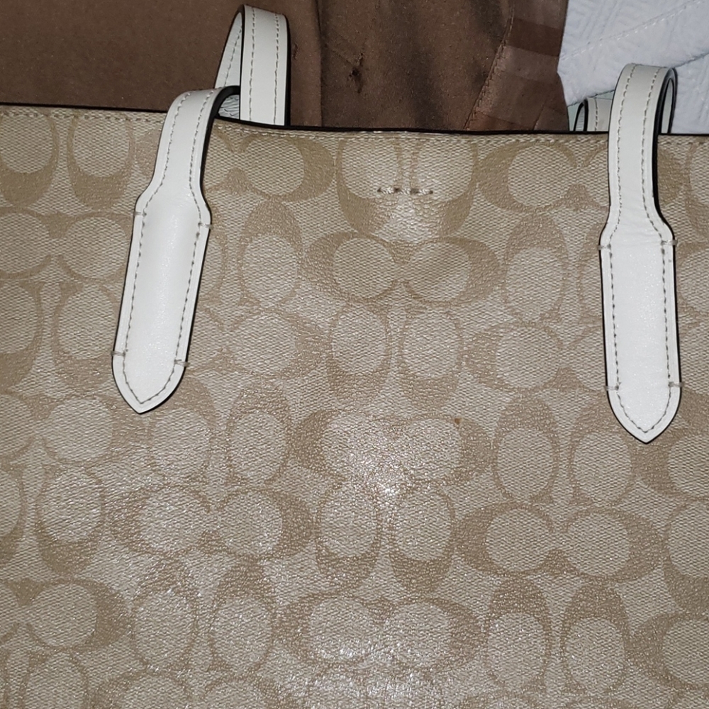 Authentic Coach(SOLD) - Picture 5 of 16